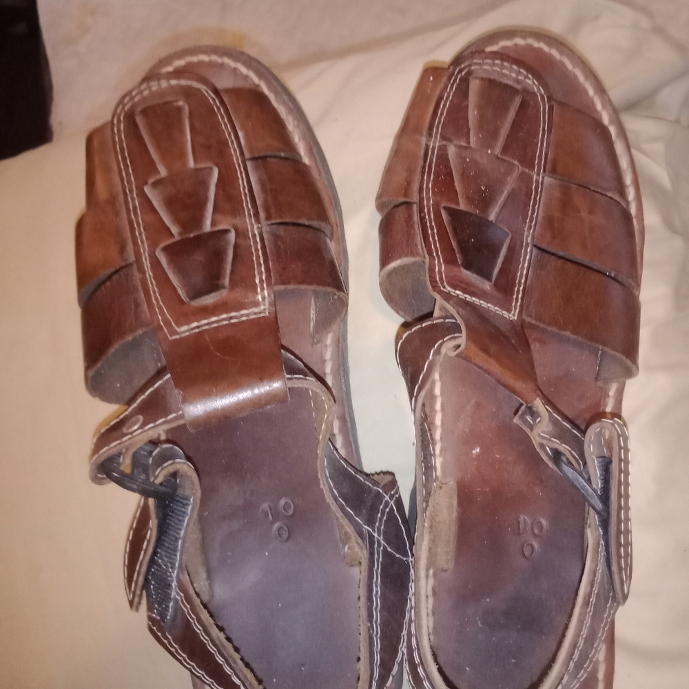 Leather men's sandals